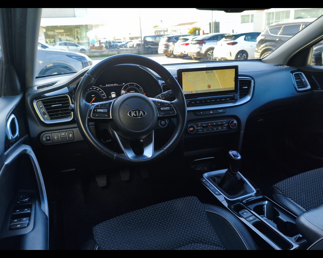 Foto KIA XCeed 1.6 crdi mhev Style 136cv imt