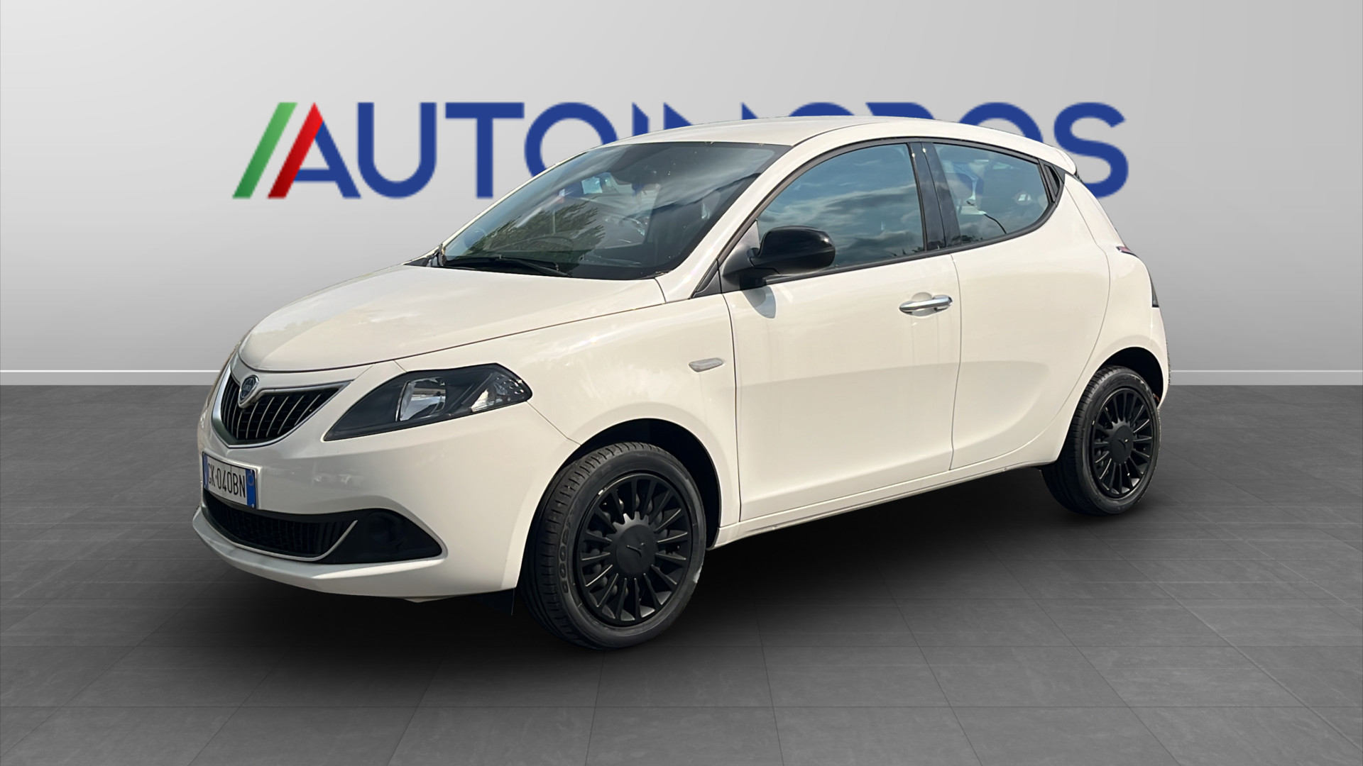 LANCIA Ypsilon Ypsilon 1.0 firefly hybrid Silver s&s 70c