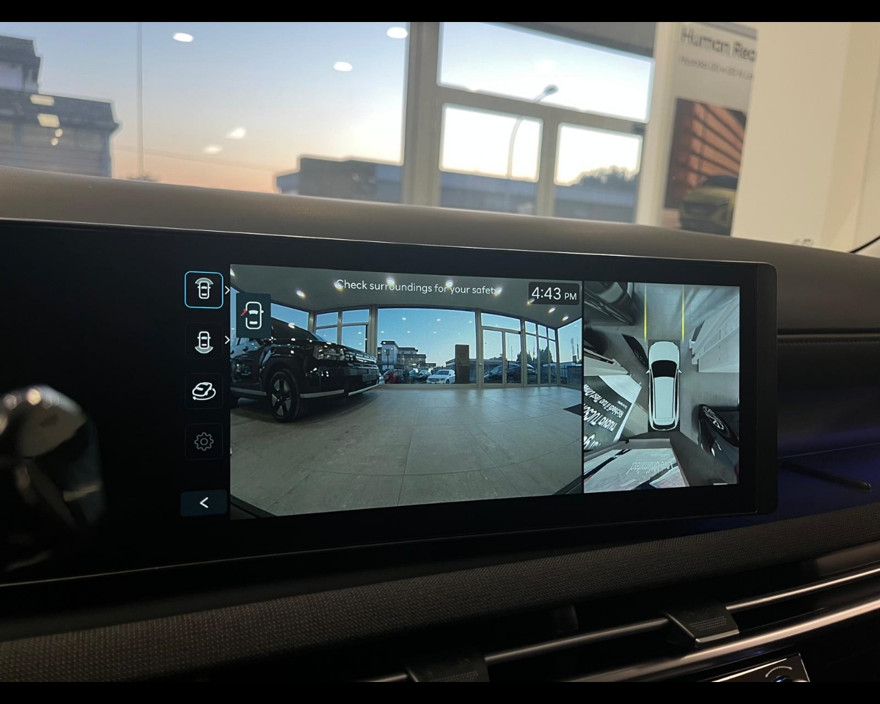 Foto HYUNDAI TUCSON PE 1.6HEV AT 2WD EXELLENCE+LP+PP