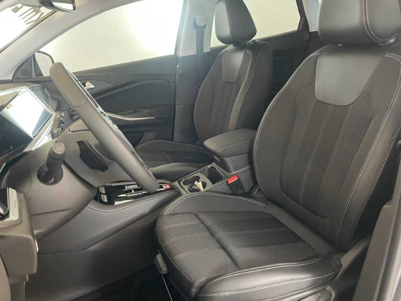 Grandland Business Elegance 1.2 130cv At8