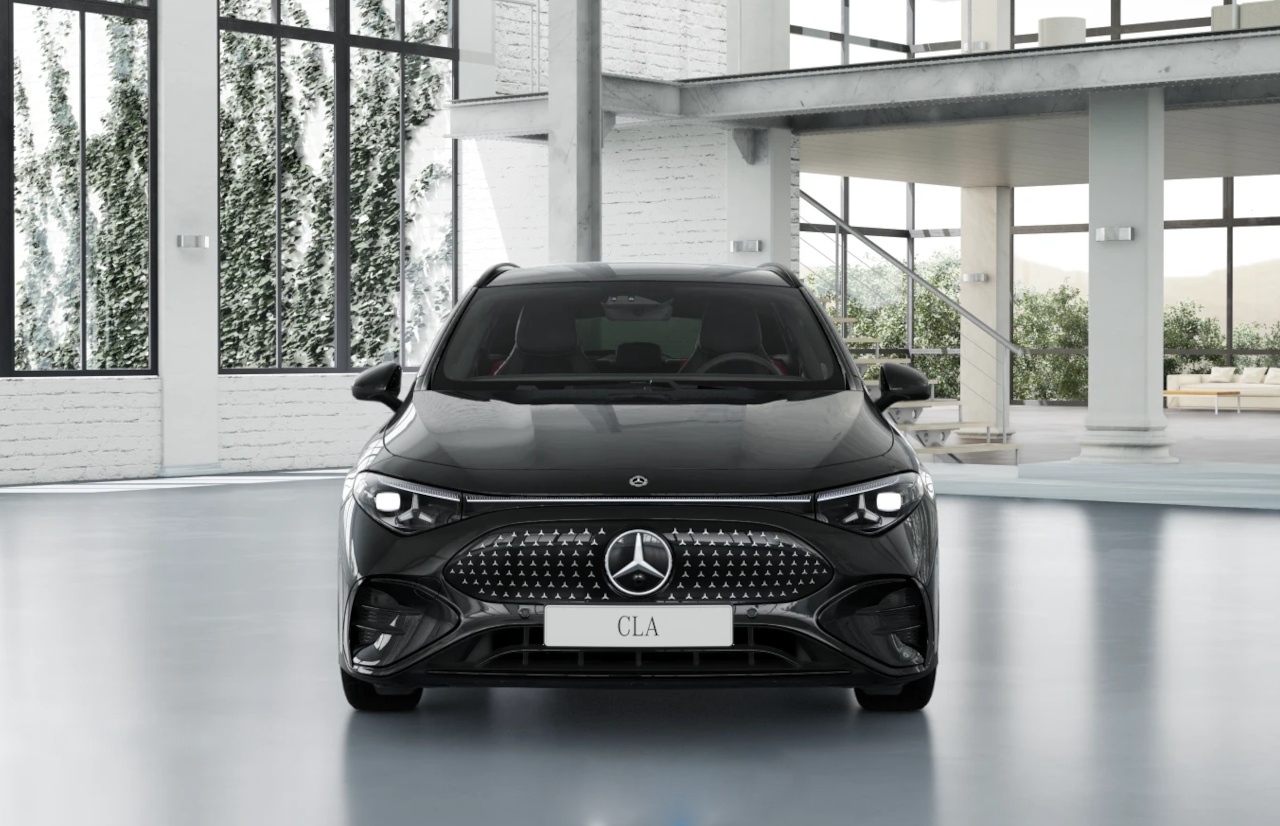 Mercedes-Benz CLA 250+ con tecnologia EQ