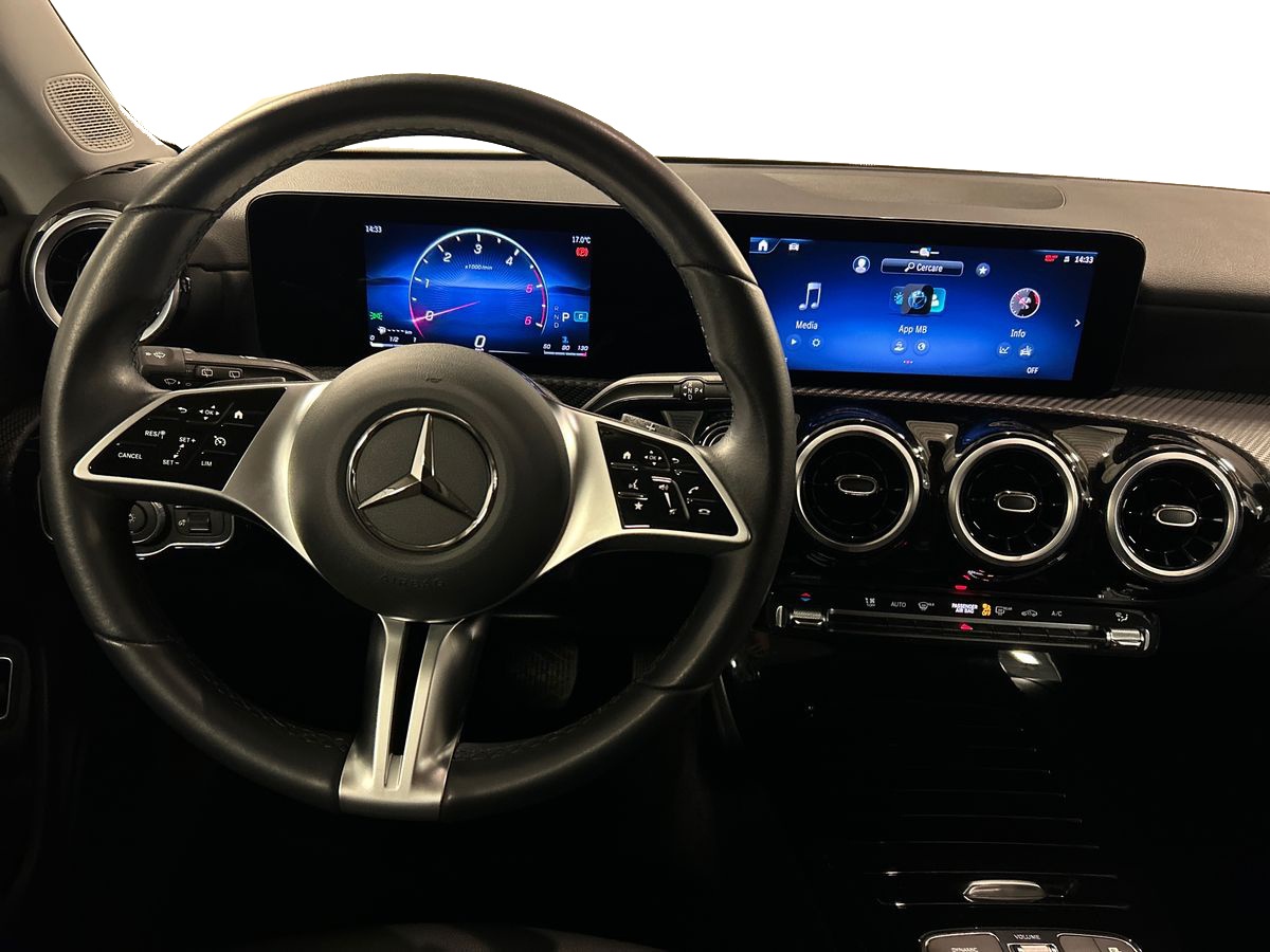 Mercedes CLA Shooting Brake CLA Shooting Brake 180 D Advanced 8G-DCT - 11