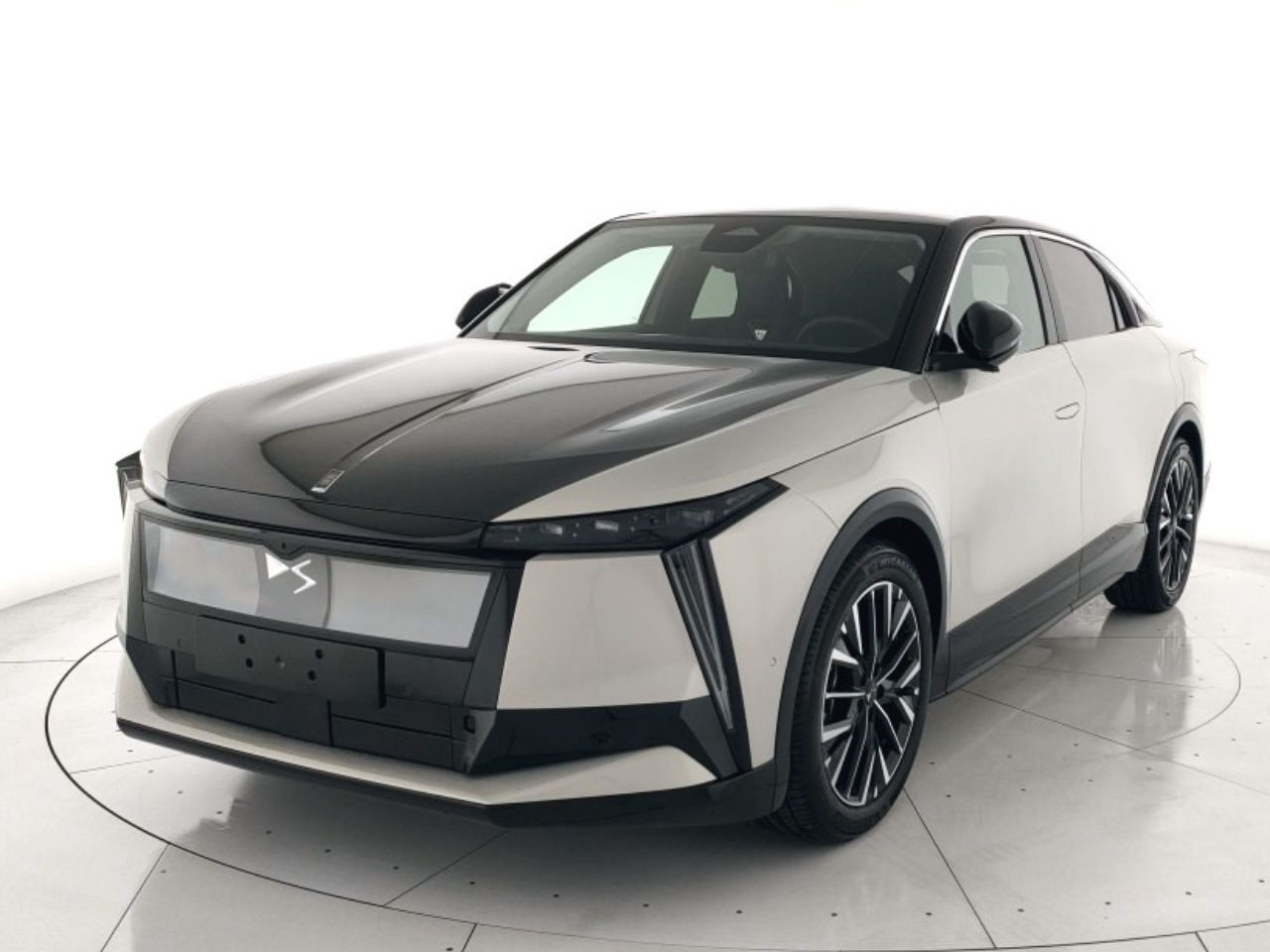 Ds DS NÂ°8 Nuovo elettrico DS NÂ°8 Porto Mantovano