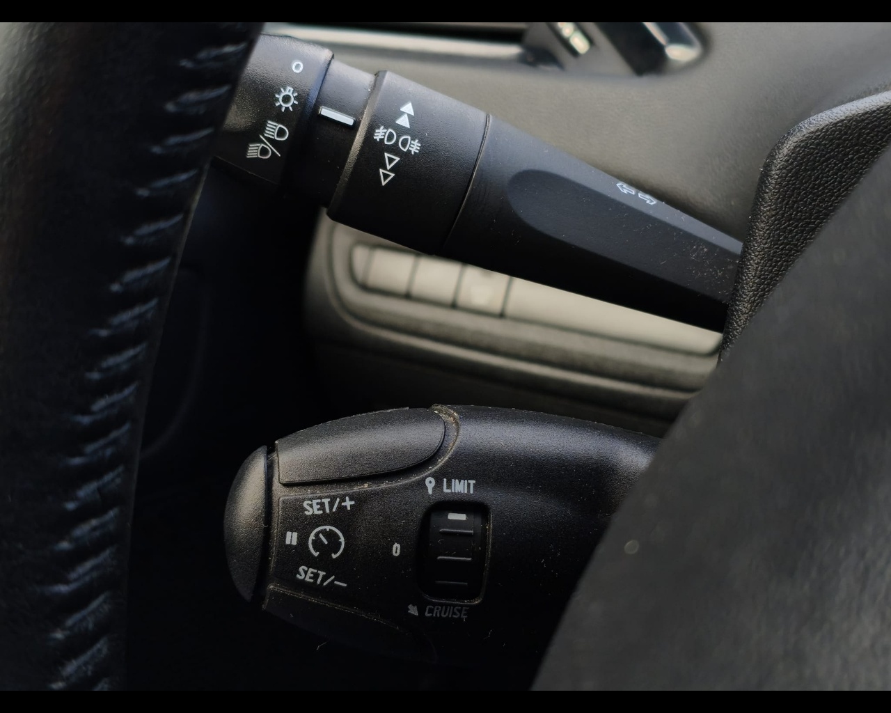 Foto PEUGEOT 208 5p 1.2 puretech Active s&s 82cv neopatentati