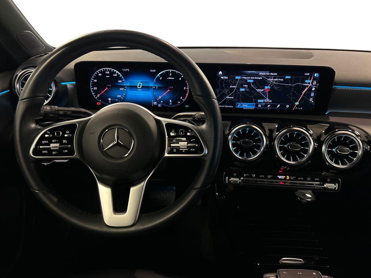 Mercedes Classe A Classe A 180 D Sport 8G-DCT - 11