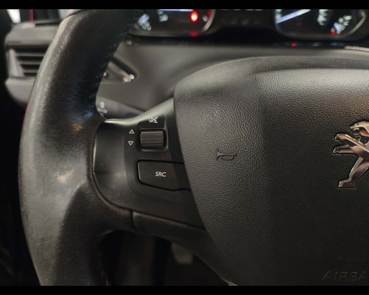 Foto PEUGEOT 208 5p 1.2 puretech Access 82cv