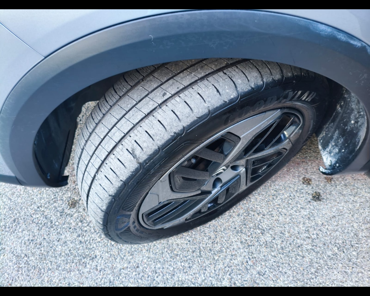 Foto CITROEN C4 1.2 puretech Plus s&s 130cv