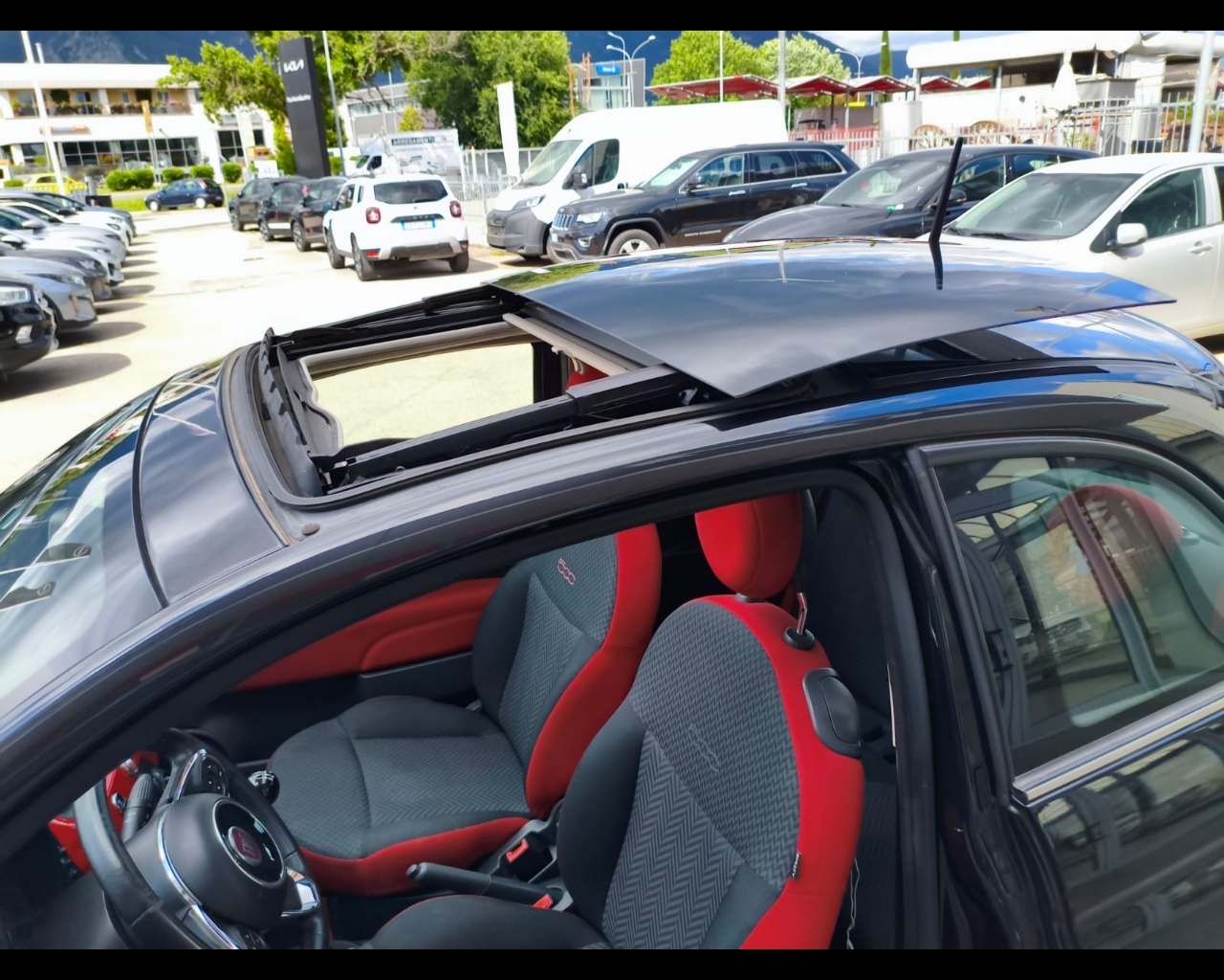 Foto FIAT 500 1.2 69cv edizione "Rosso Amore" 