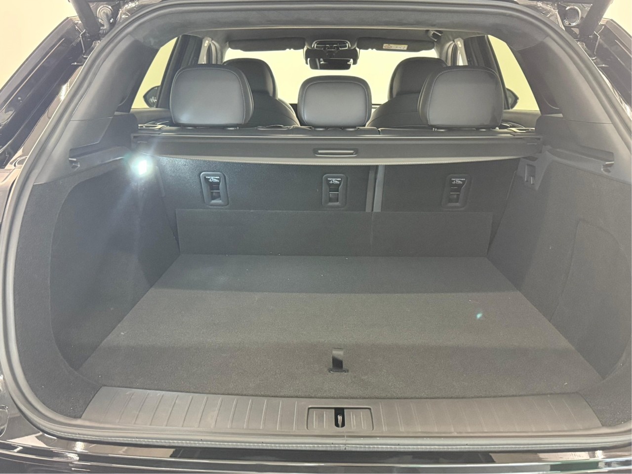 Omoda OMODA 9 9 PHEV - 1.5TGDI - Premium (AWD) - 12