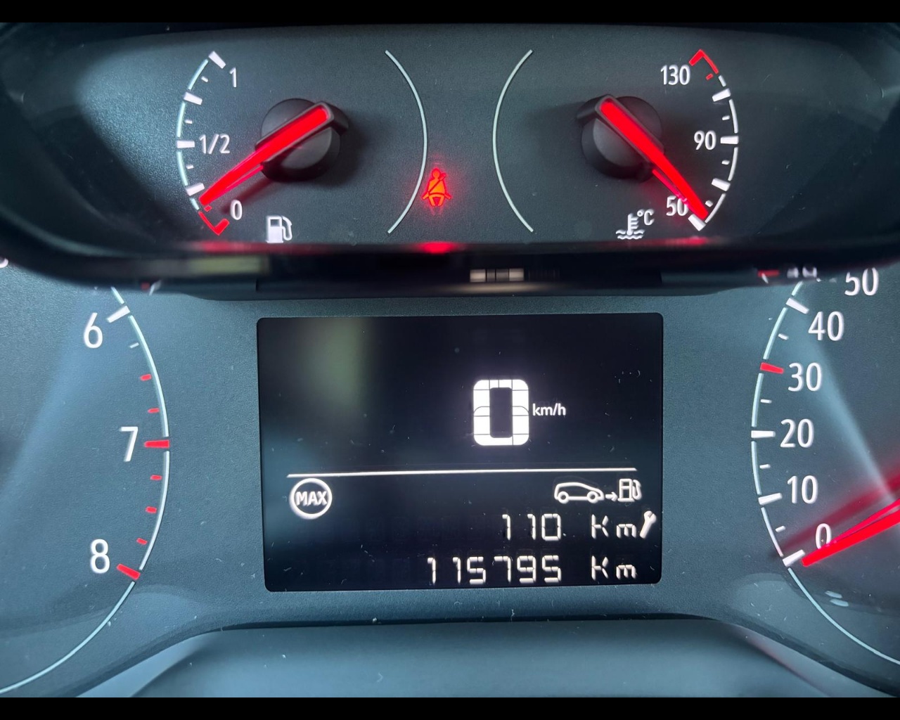 Foto OPEL Crossland 1.5 ecotec Design&Tech 110cv