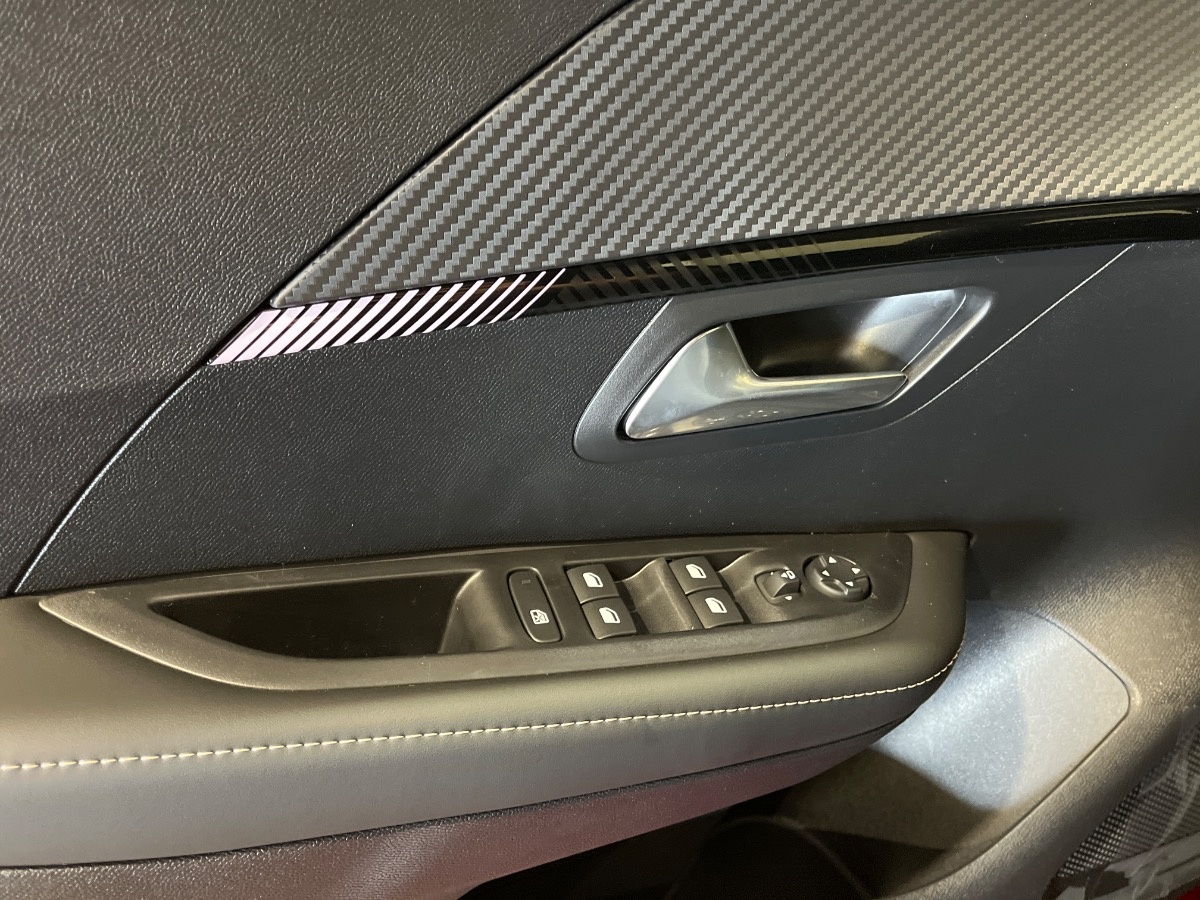 Peugeot 208 Nuovo Ibrido benzina 208 Verona