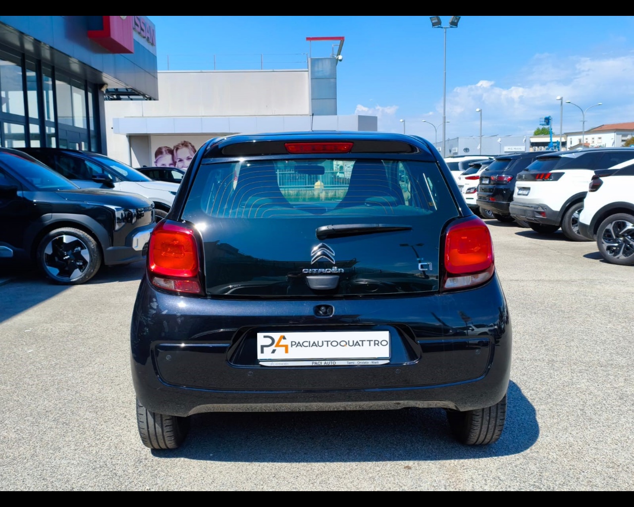 Foto CITROEN C1 5p 1.0 vti Shine s&s 72cv