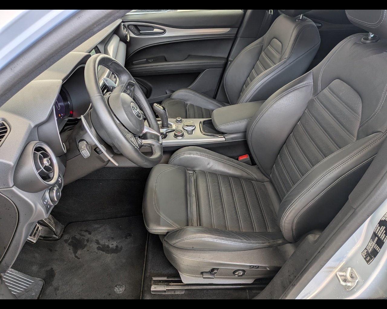 Foto ALFA ROMEO Stelvio 2.2 t Veloce Q4 210cv auto