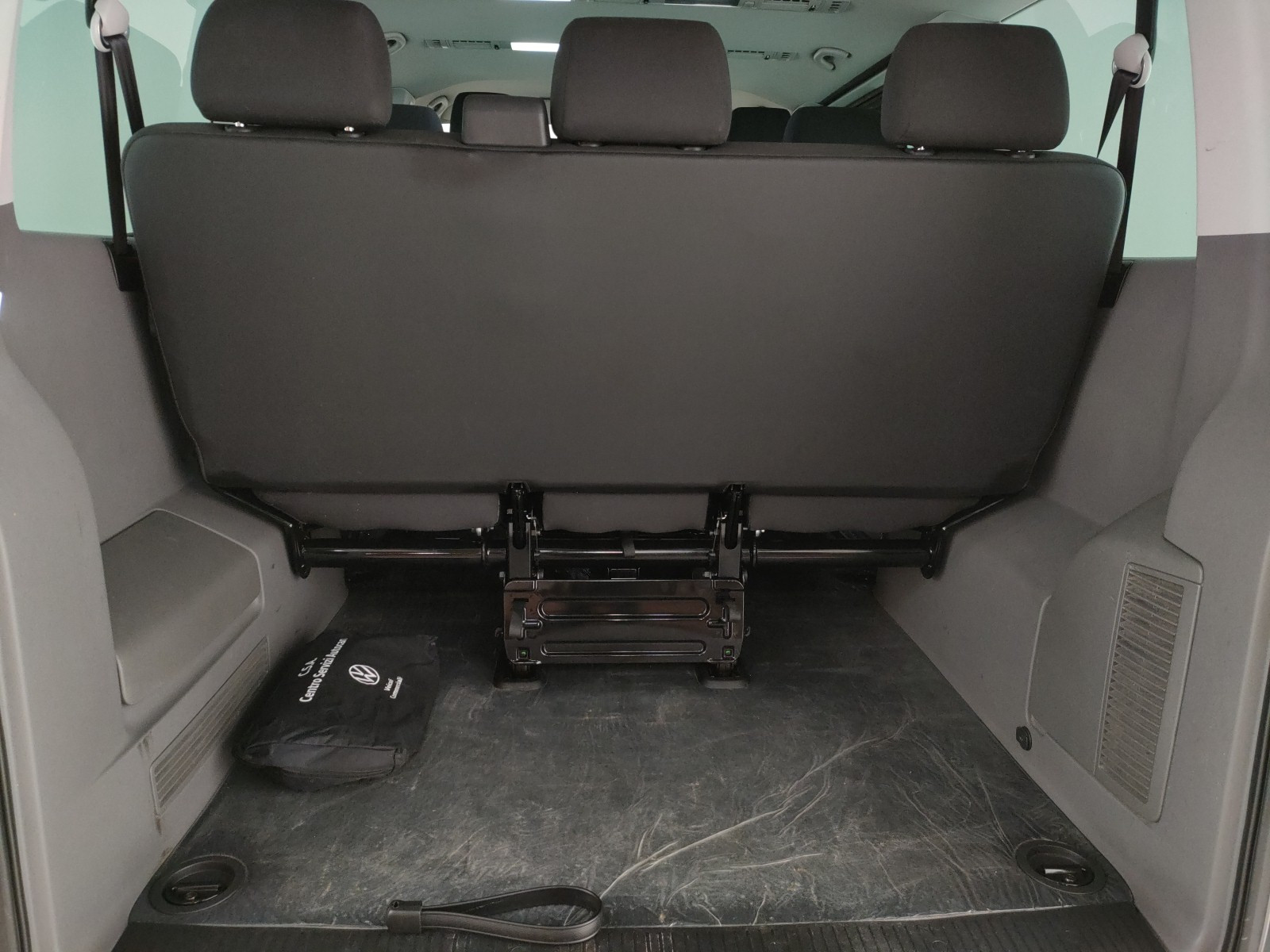 Volkswagen T6.1 Caravelle 30 Usato 2023 T6.1 Caravelle 30 Legnago