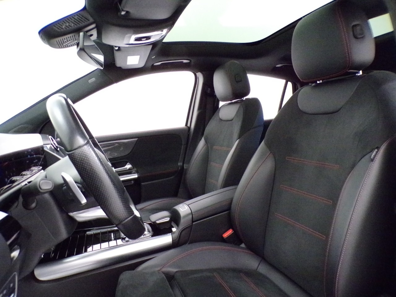 Mercedes GLA GLA 200 D Premium 8G-DCT - 13