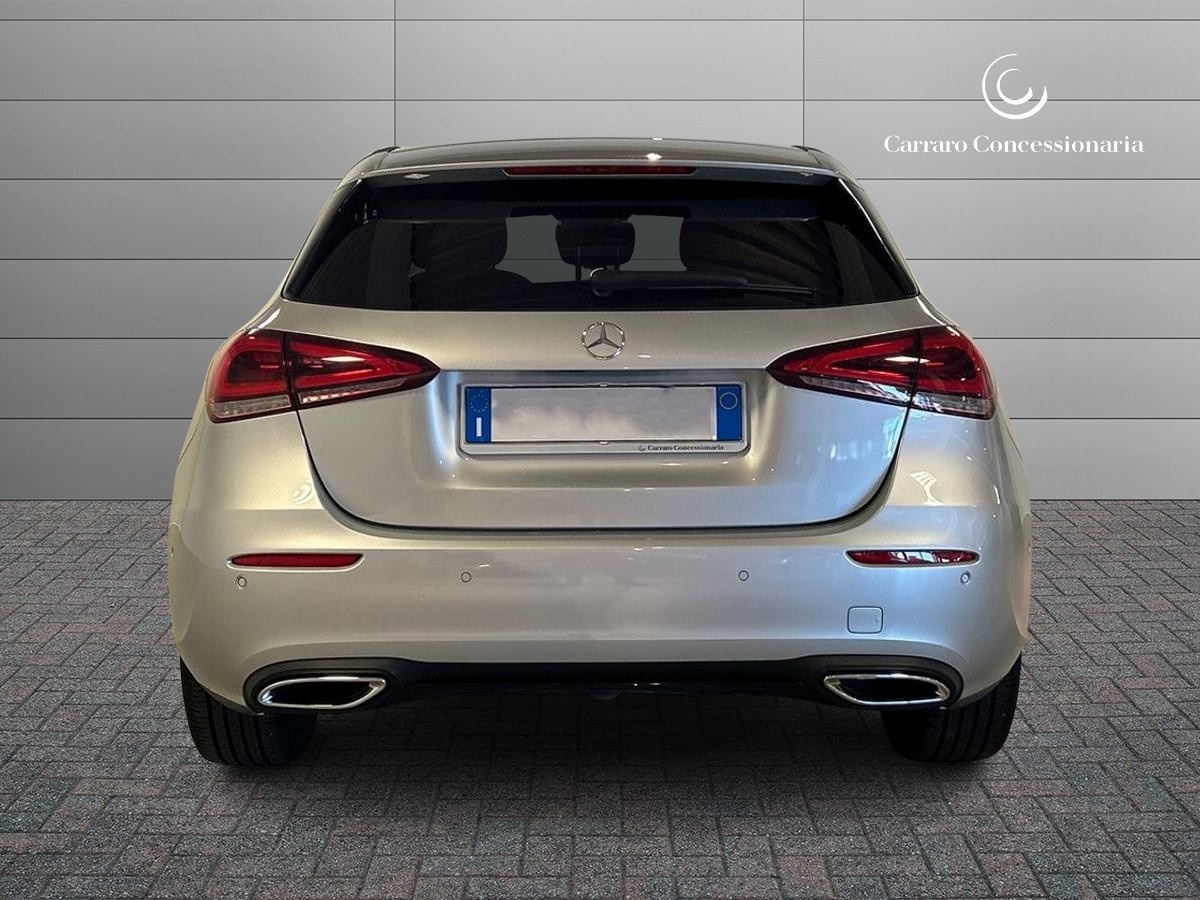 Mercedes Classe A Classe A 180 D Sport Night edition 8G-DCT - 4