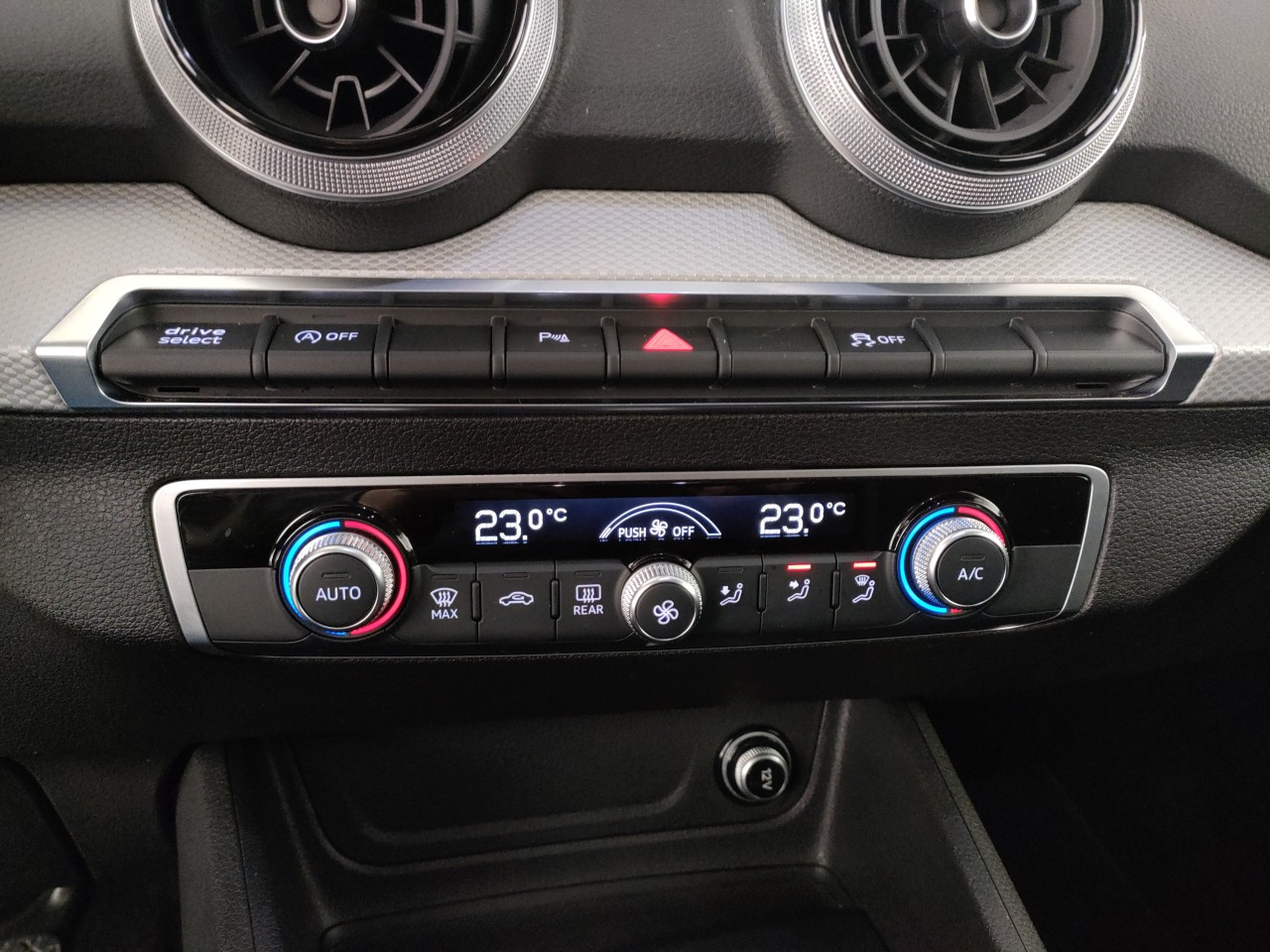 Audi Q2 Usato 2025 Q2 San Zeno Naviglio