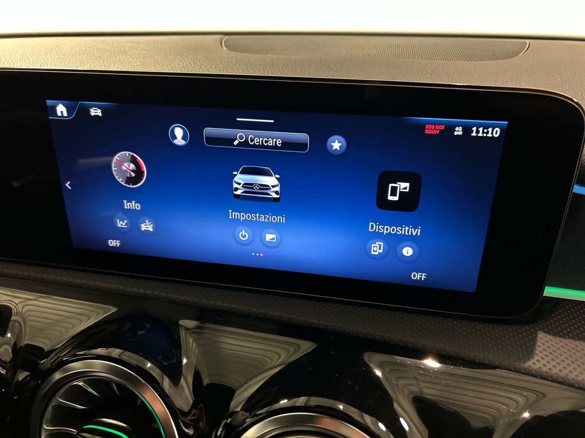 Mercedes  Classe A 180 D Advanced Plus AMG Line 8G-DCT - 12