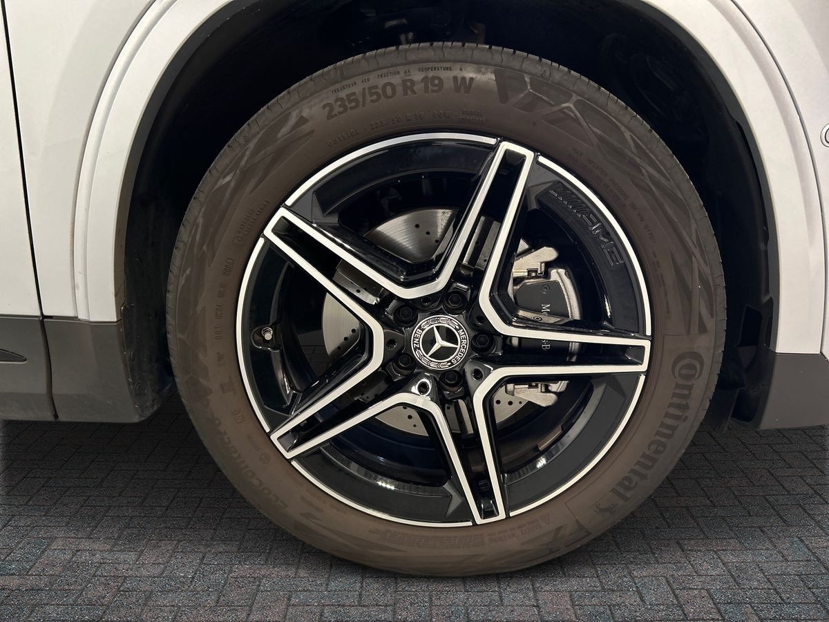 Mercedes  GLA 200 D AMG Line Advanced Plus 8G-DCT - 17