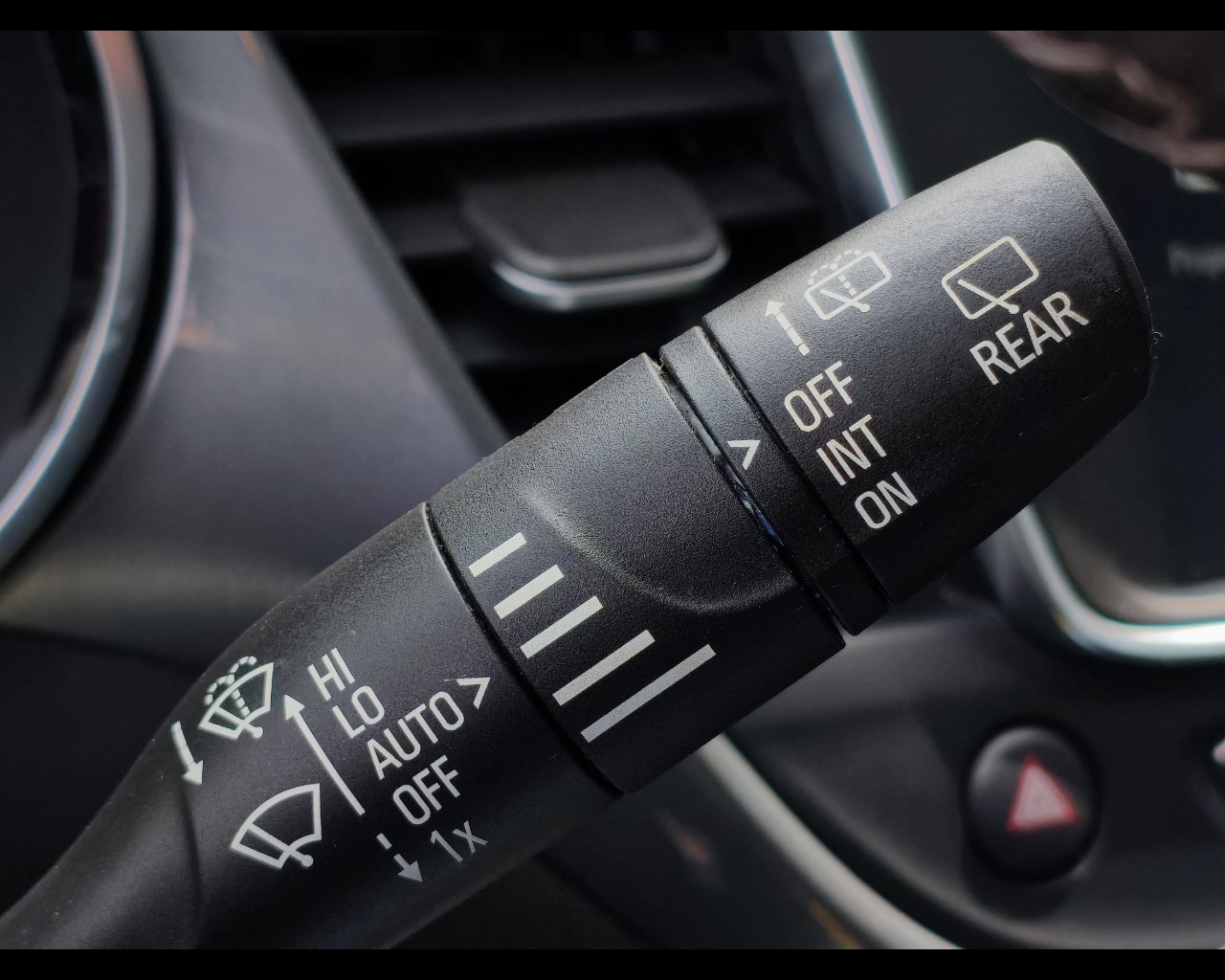Foto OPEL Crossland 1.5 ecotec Elegance 110cv