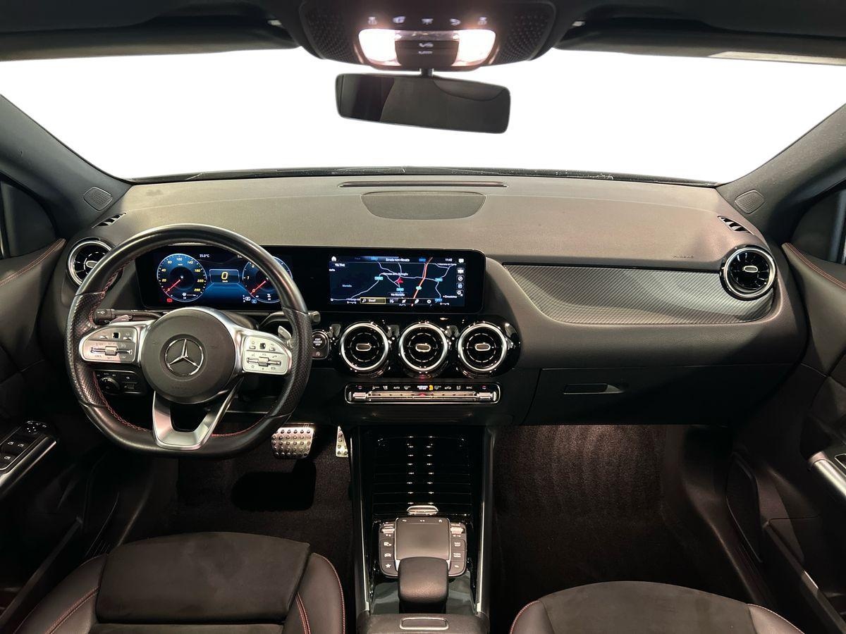Mercedes GLA GLA 180 D Premium 8G-DCT - 9