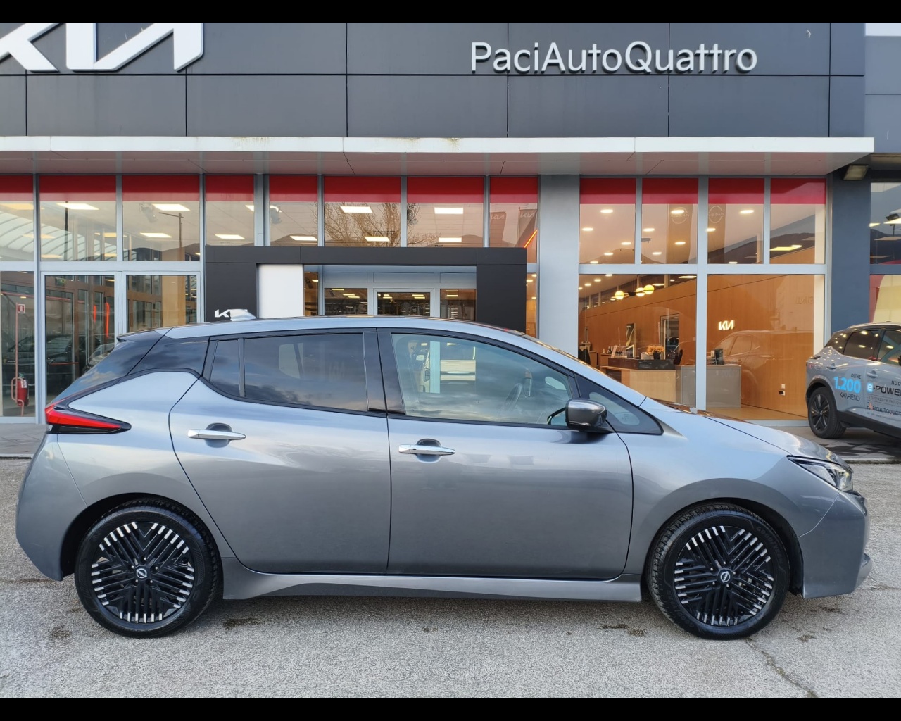 Foto NISSAN Leaf 40kWh N-Connecta 150cv