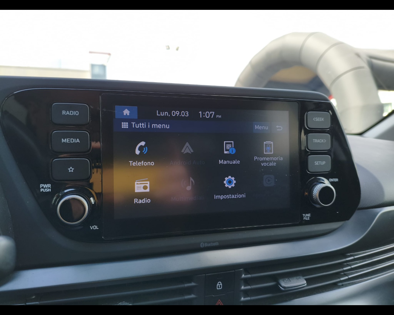 Foto HYUNDAI i20 1.2 mpi Connectline Exterior Pack