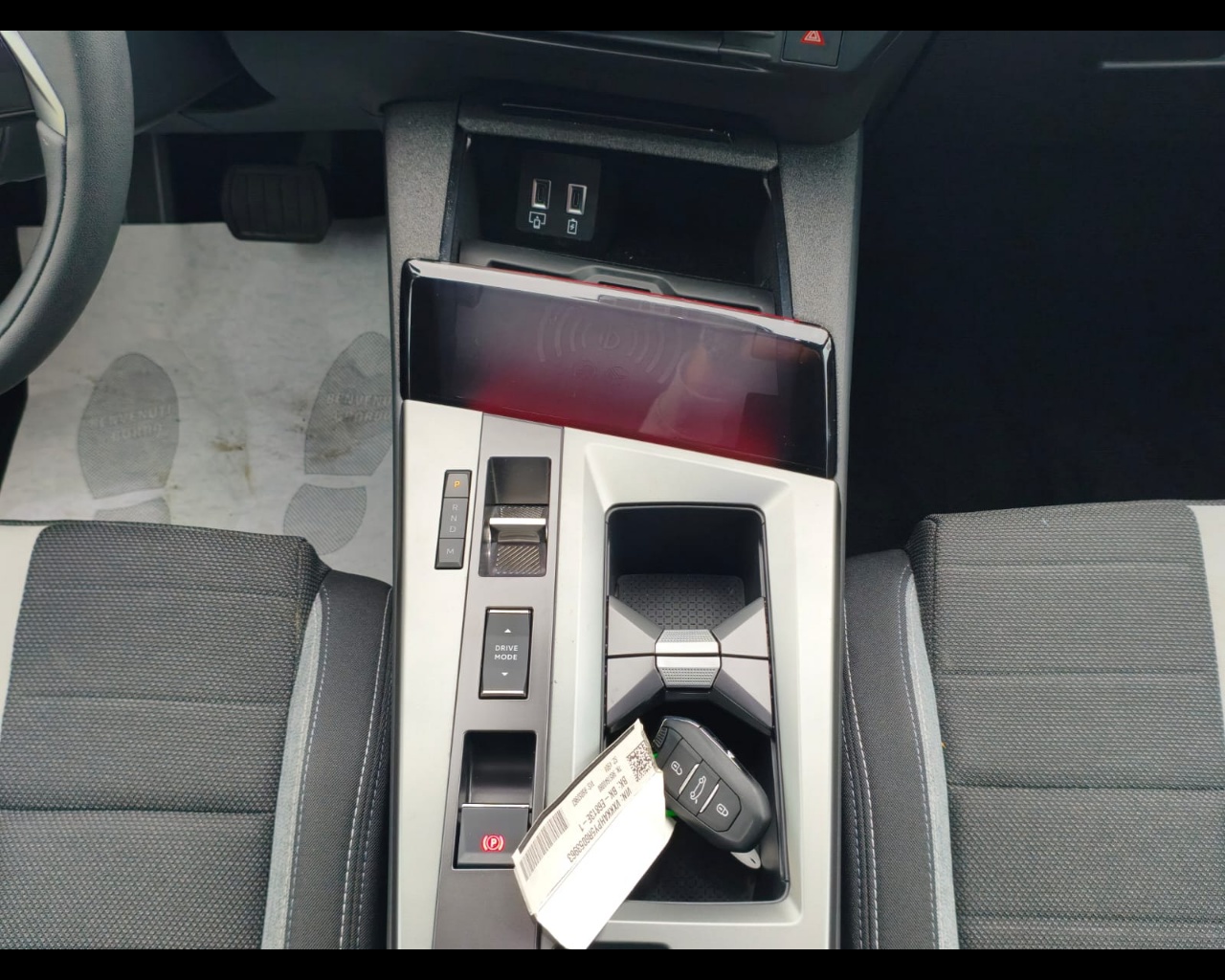 Foto OPEL Grandland 1.2 hybrid Edition 136cv e-dcs6