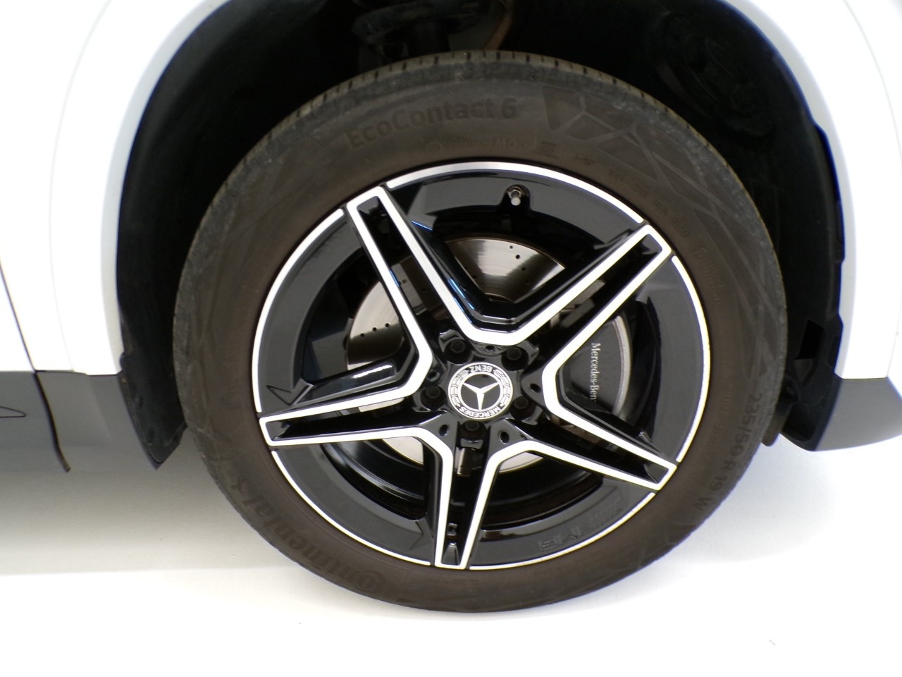Mercedes  GLA 250 e Plug-In-Hybrid AMG Line Advanced Plus 8G-DCT - 4