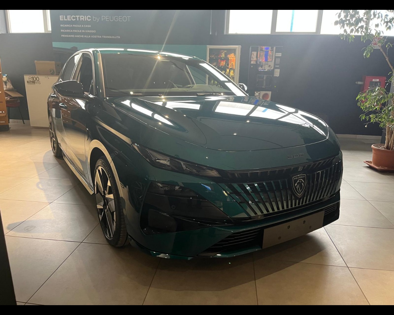 Foto PEUGEOT 308 1.2 hybrid GT 145cv e-dcs 6