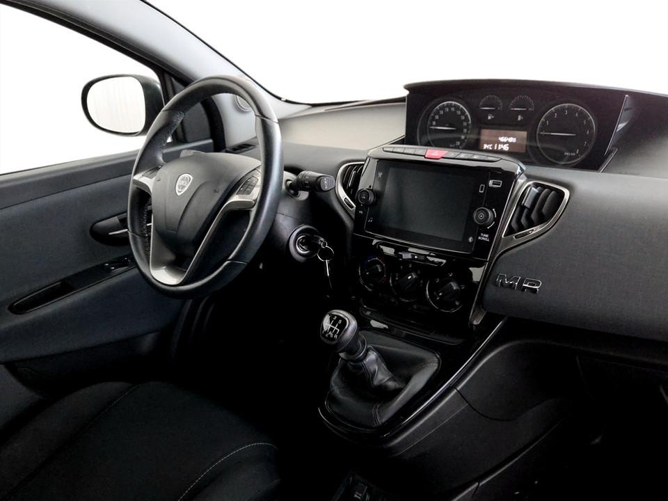 LANCIA Ypsilon 1.0 firefly hybrid Gold s&s 70cv Ibrida usato - 12