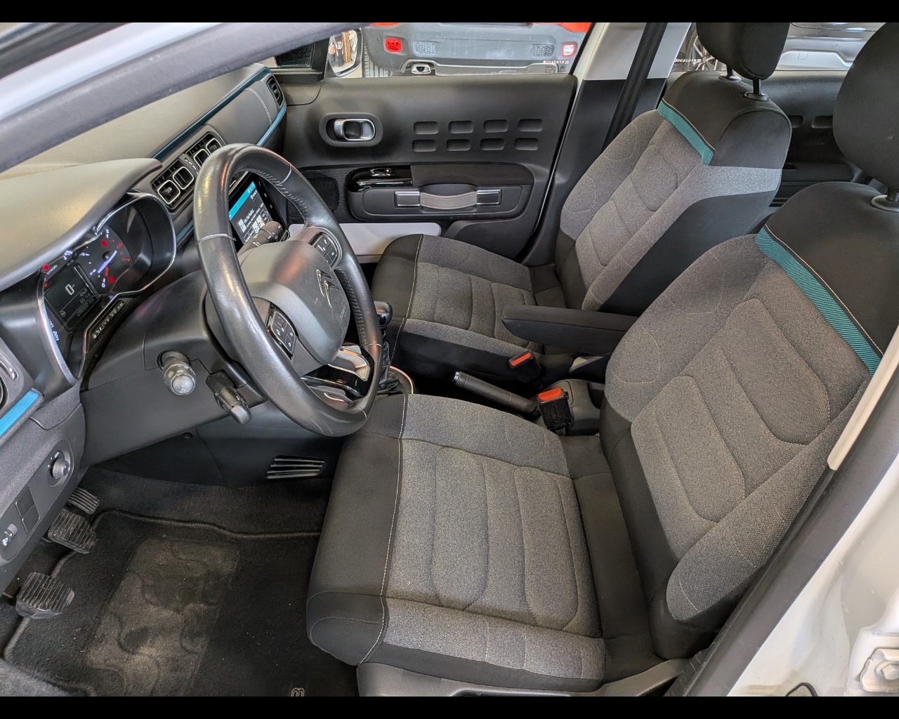 Foto CITROEN C3 1.5 bluehdi Feel s&s 100cv 6m