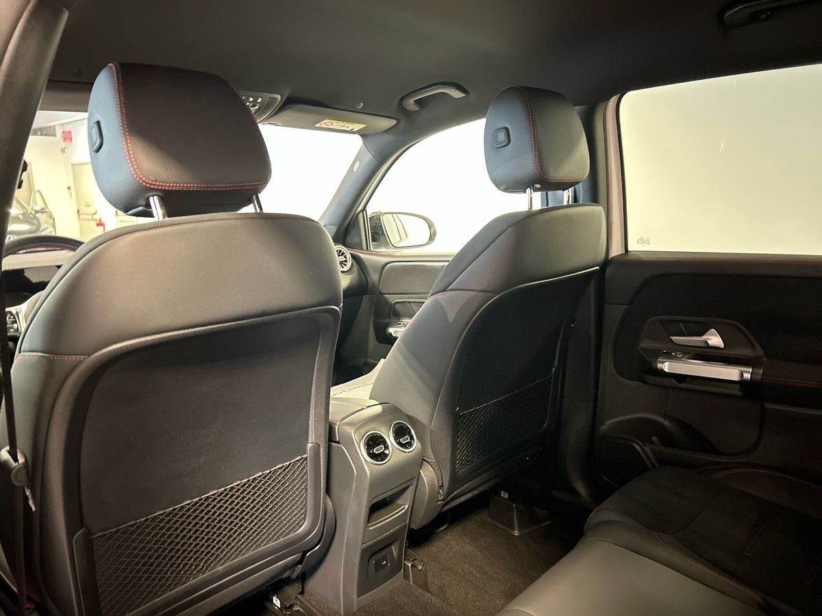 Mercedes GLB GLB 180 D Premium 8G-DCT - 18