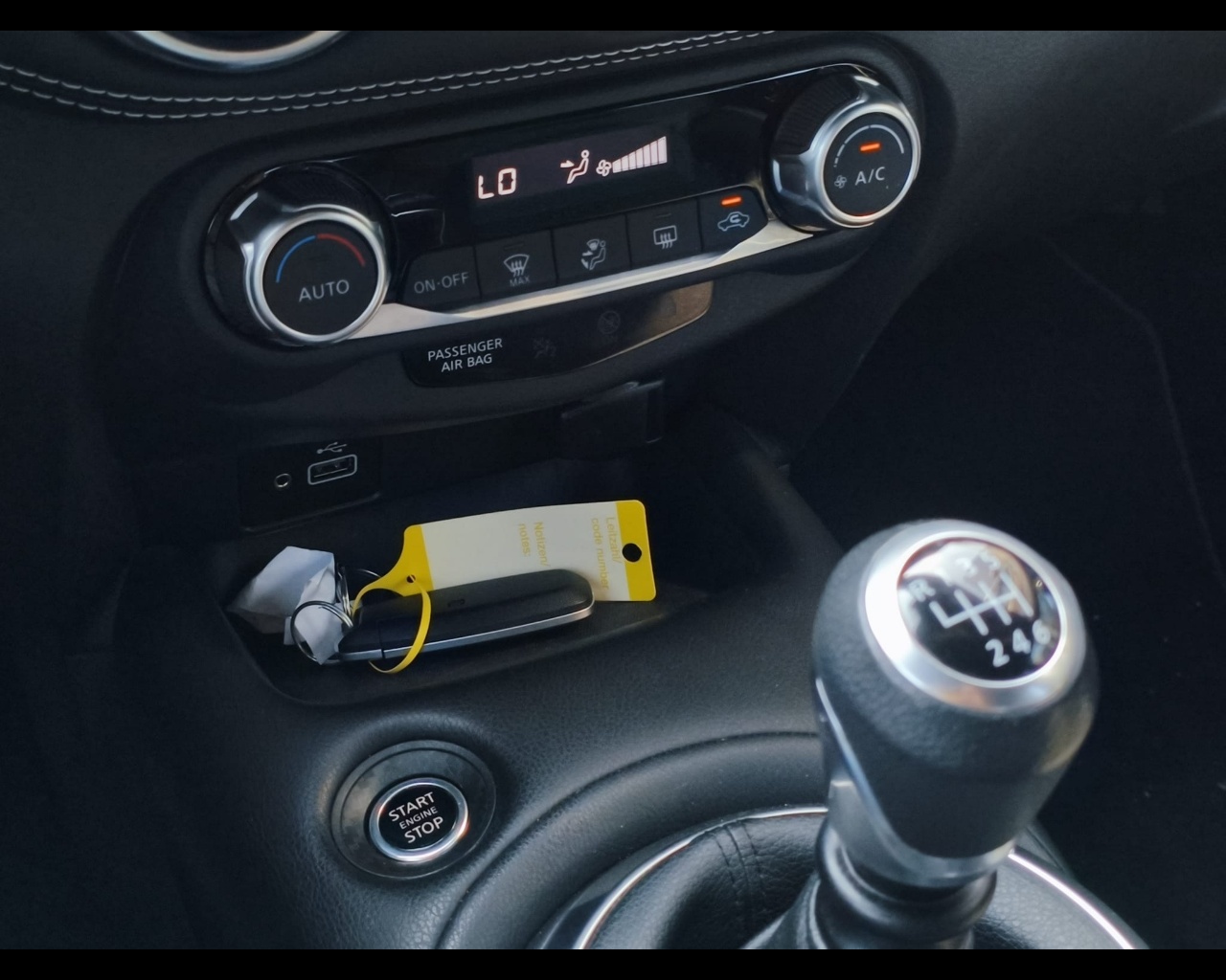 Foto NISSAN Juke 1.0 dig-t N-Connecta 114cv