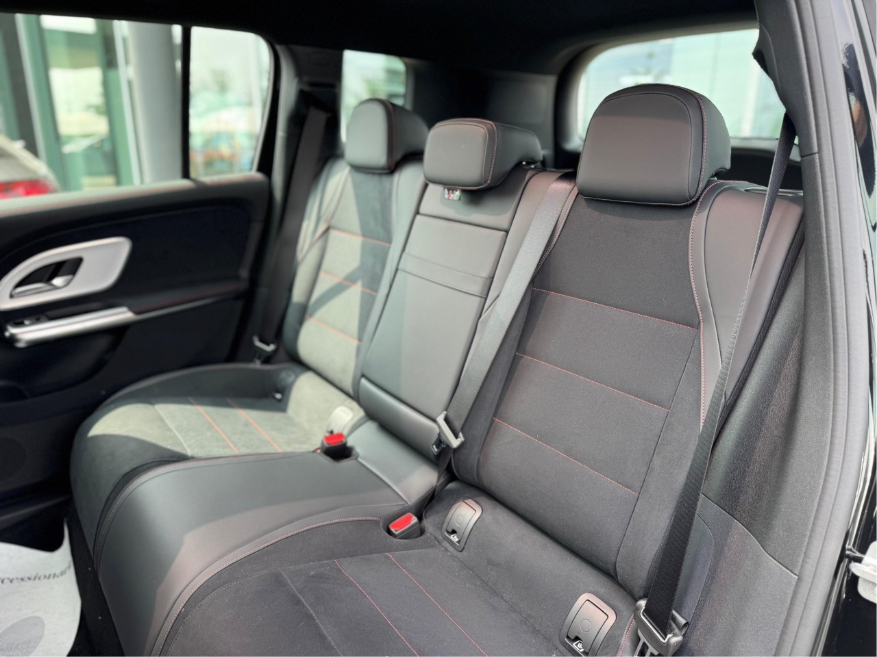 Mercedes GLB Elettrica GLB 250+ con tecnologia EQ Advanced Plus - 14