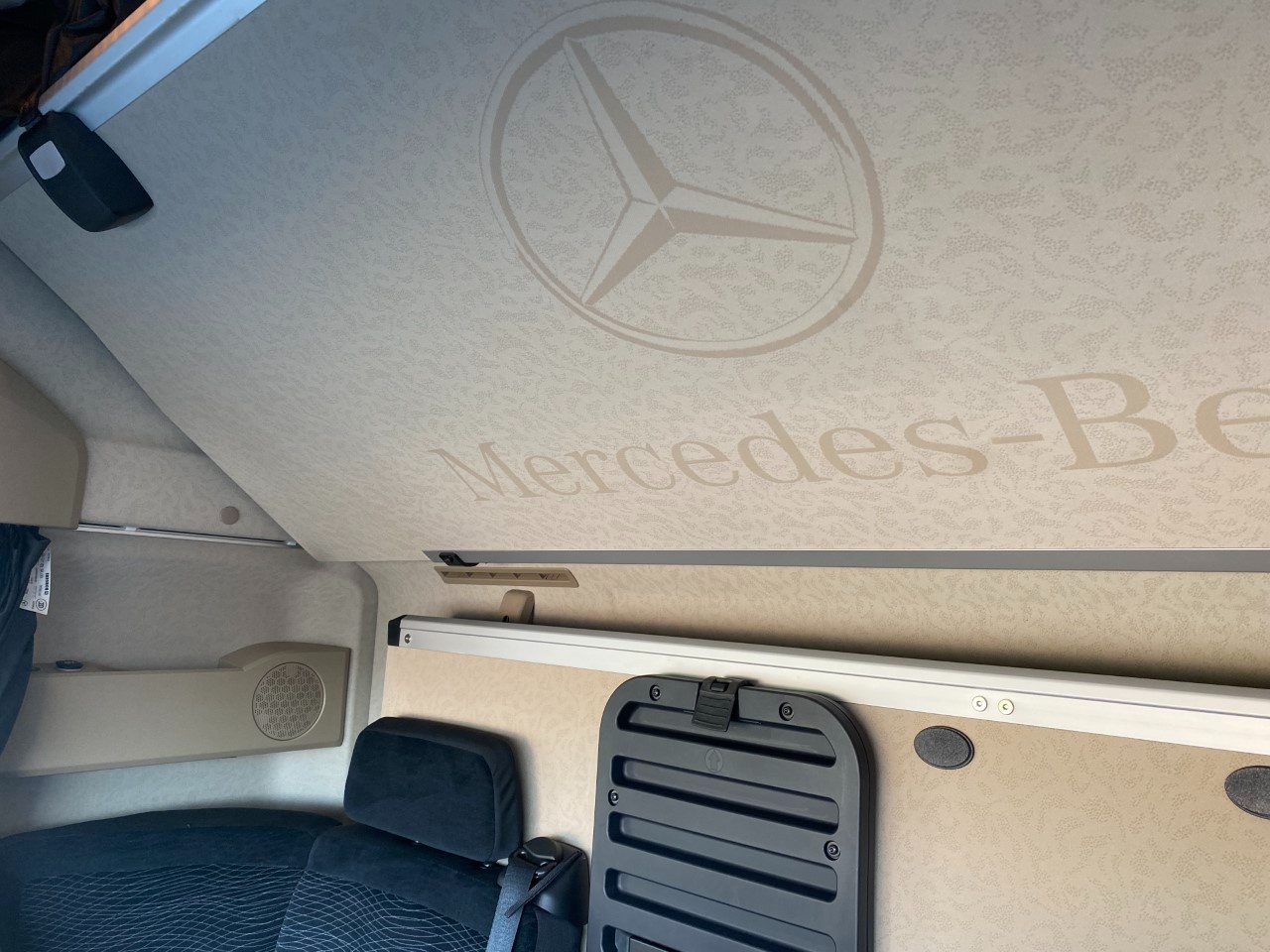 Mercedes Actros actros 1851 LS flat cab. Str.Sp. 2,5 EuroVI(E5) - 27