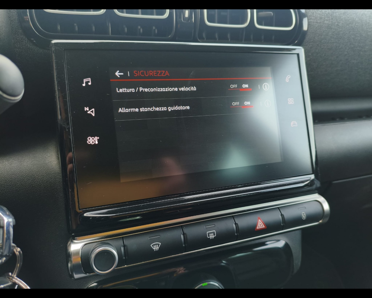 Foto CITROEN C3 Aircross 1.2 puretech Plus s&s 110cv