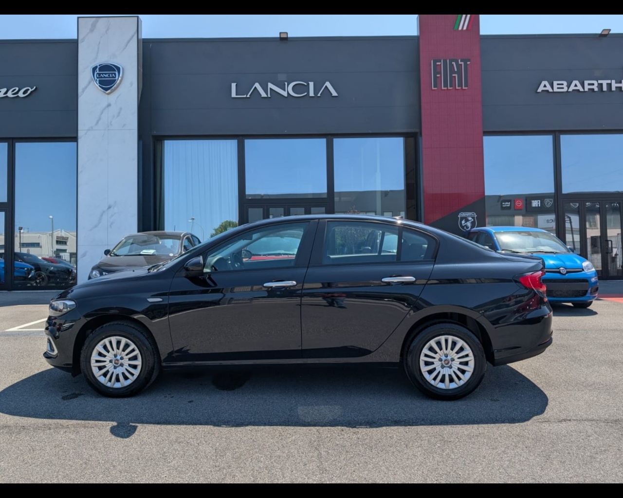 Foto FIAT TIPO SEDAN 1,6 130 CV 