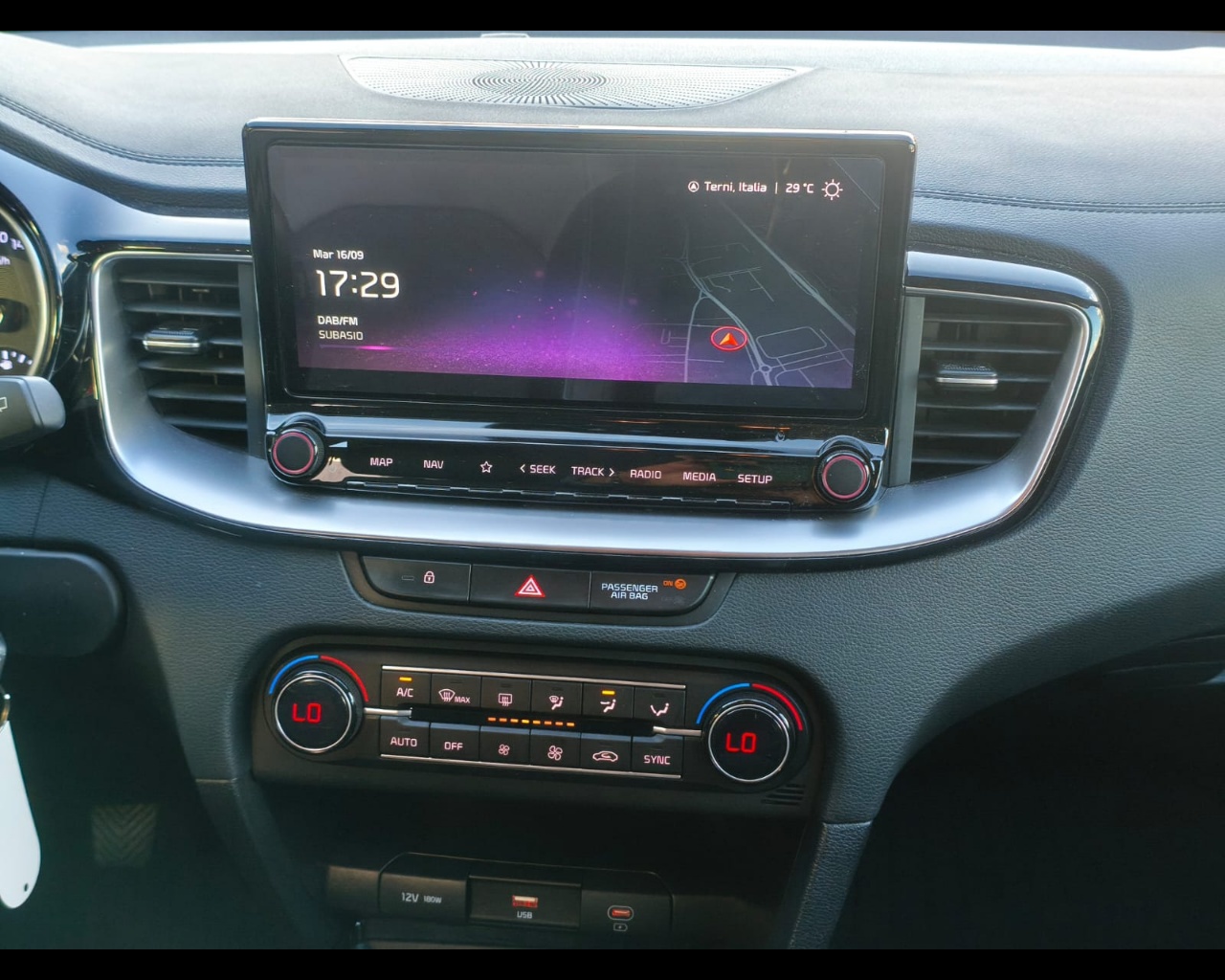 Foto KIA XCeed 1.0 tgdi Gpl Business 117cv mt
