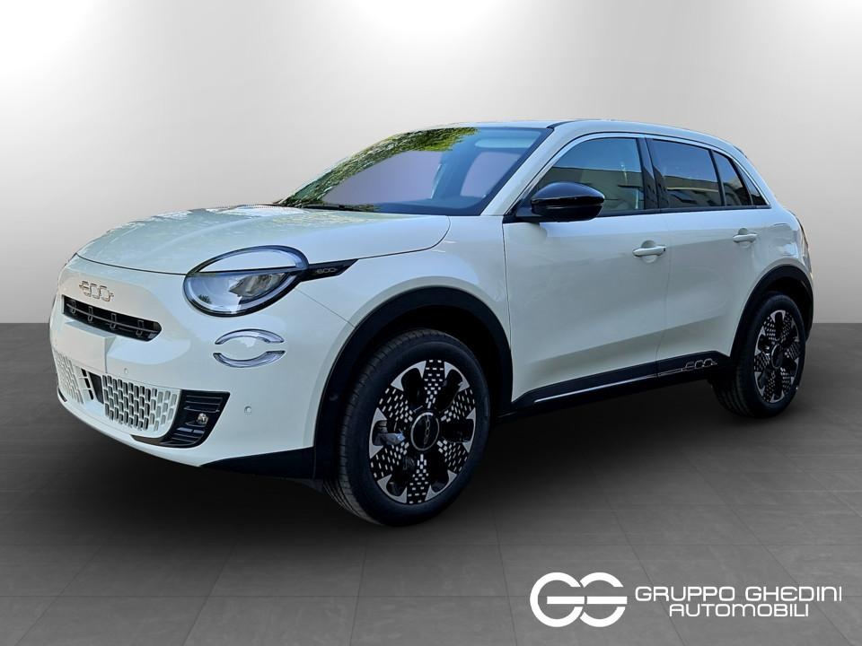 FIAT 600 Hybrid La Prima Hybrid 110cv Ibrida km0