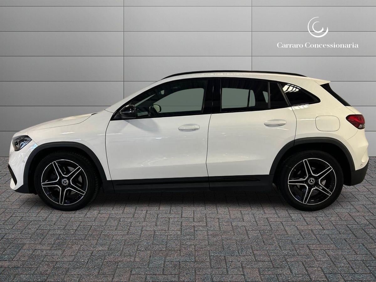 Mercedes GLA GLA 200 D Premium 4Matic 8G-DCT - 6