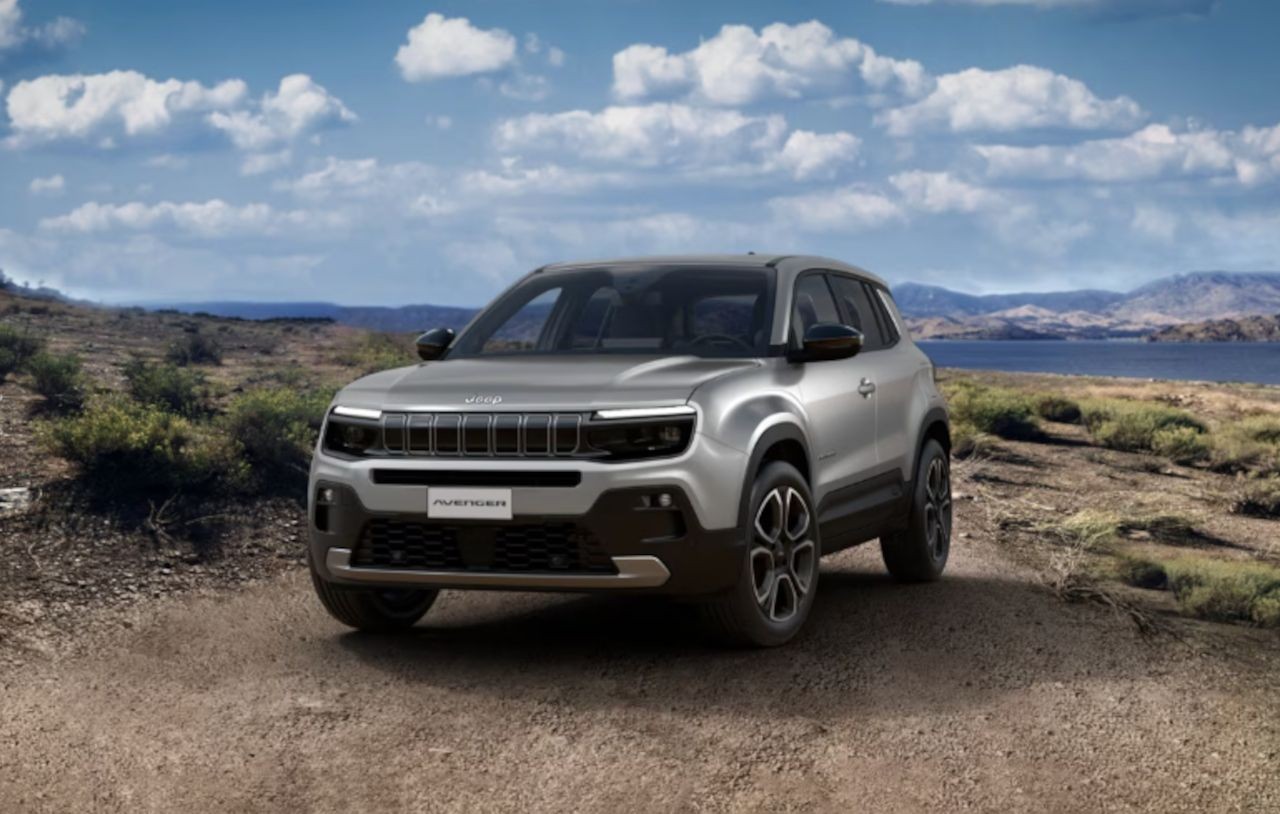 Jeep Avenger E-Hybrid Avenger Summit 1.2 110cv Dct Mhev