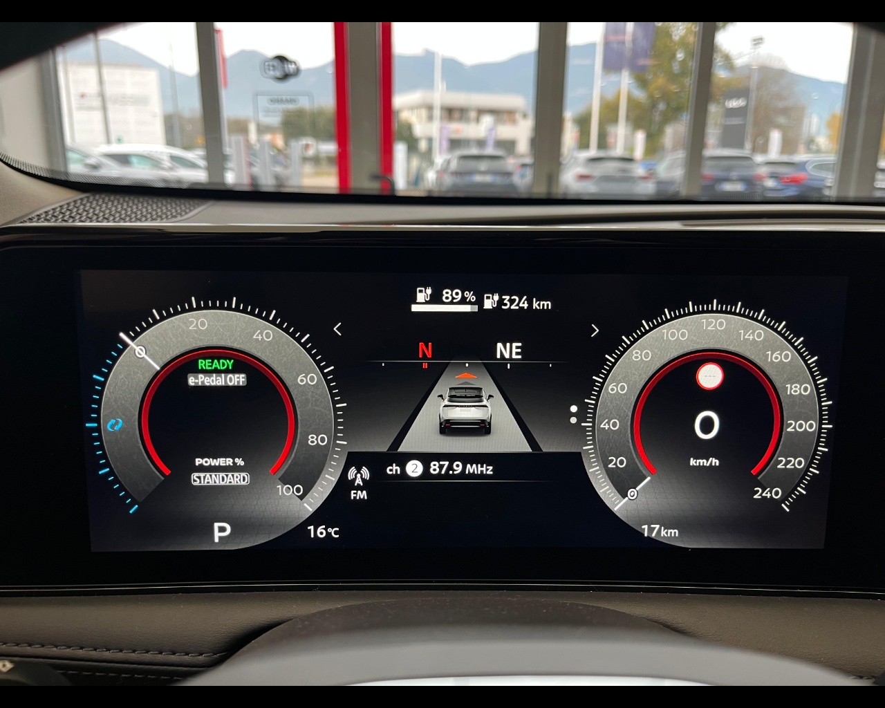 Foto NISSAN Ariya 63 kWh Engage 2wd