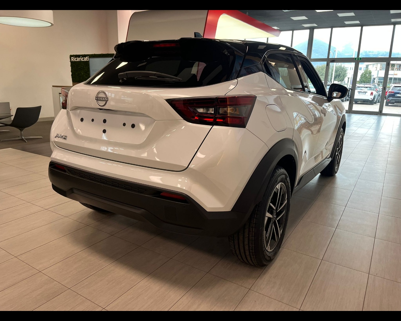 Foto NISSAN JUKE N-CONNECTA MT