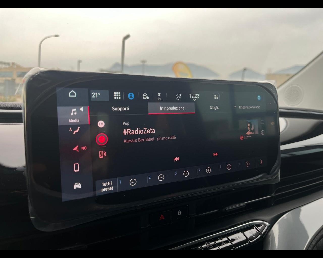 Foto FIAT 500 e Hatchback my25 320 Berlina+Pack tech