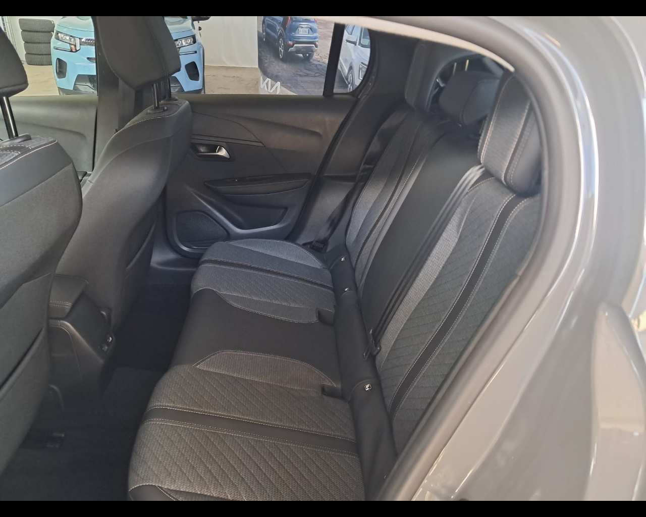 Foto PEUGEOT 208 1.2 puretech Allure s&s 100cv