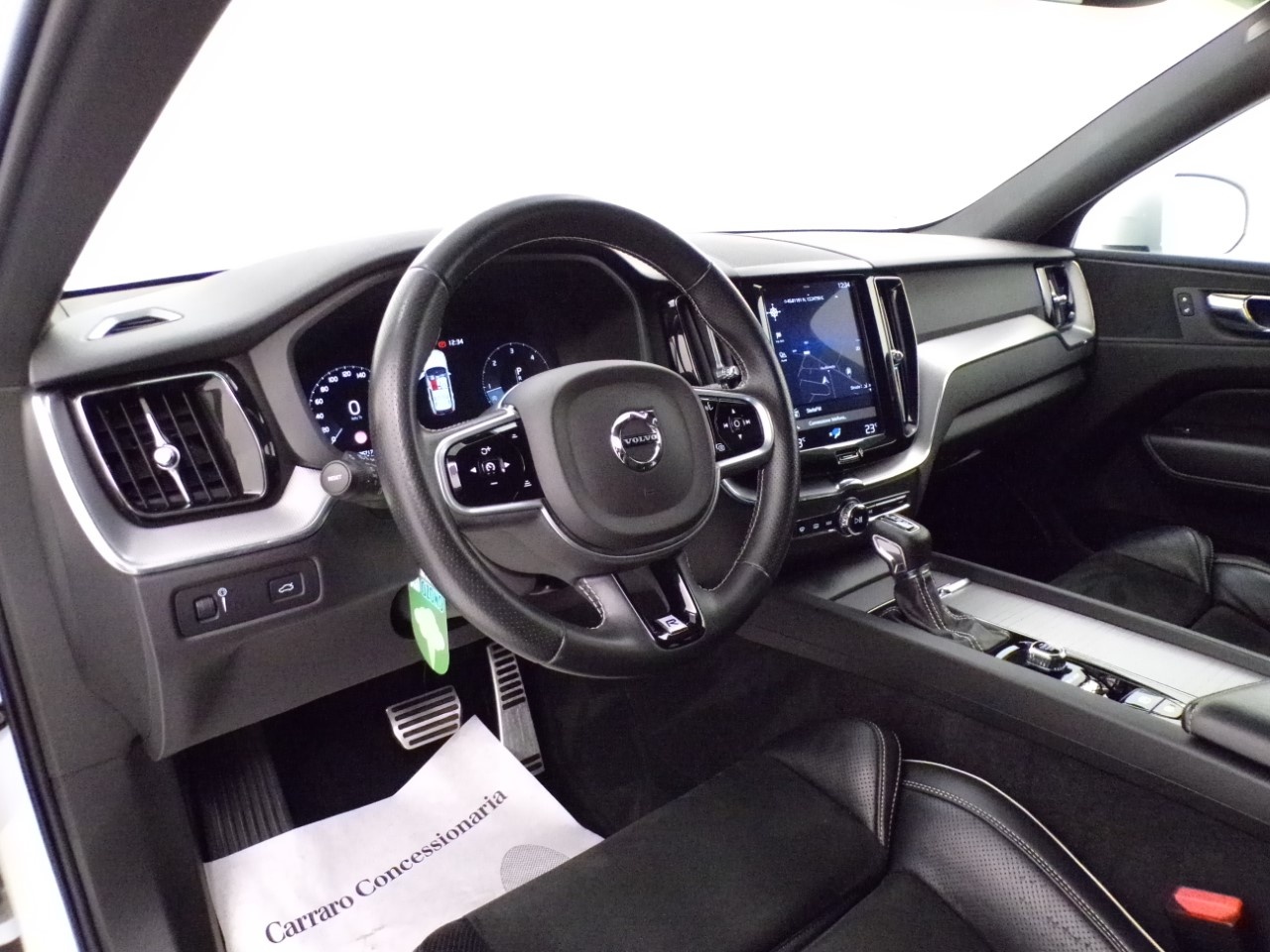 Volvo XC60 XC60 2.0 D4 R-Design AWD Geartronic - 12