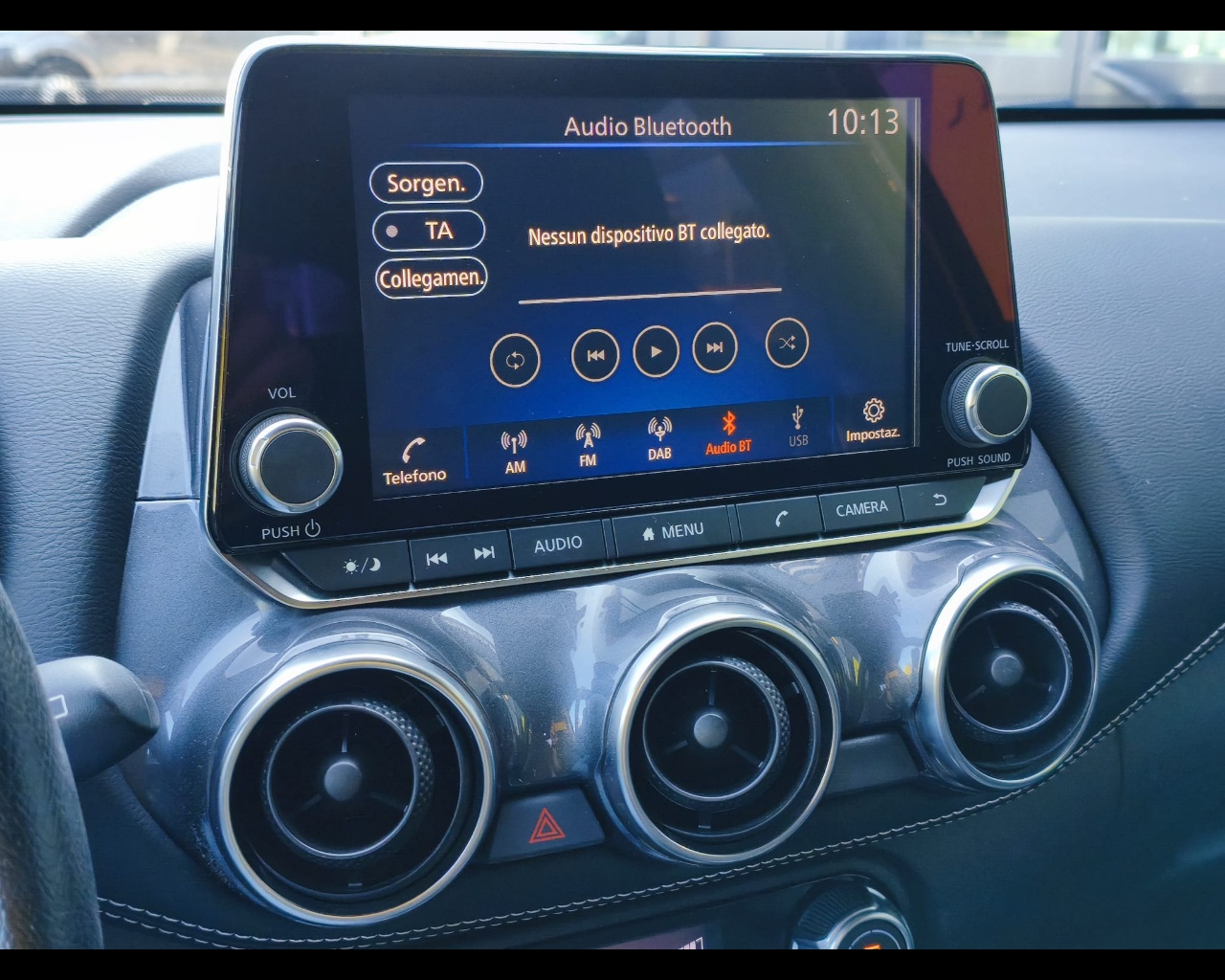 Foto NISSAN Juke 1.0 dig-t N-Connecta 114cv