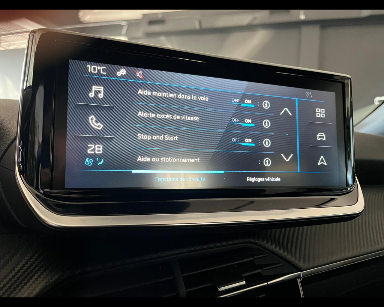 Foto PEUGEOT 2008 1.2 puretech Style s&s 100cv