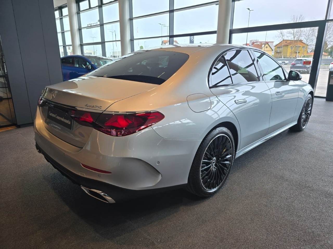 Mercedes Classe E Berlina Classe E 300 de 4Matic AMG Line ADVANCED PLUS - 5